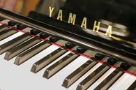 ヤマハ　YAMAHA　UX10A中古ピアノ